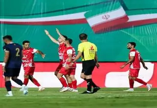 تغییر زمان دیدار چادرملو و پرسپولیس  