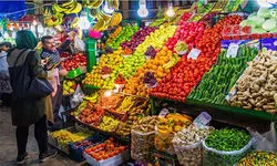 آخرین قیمت‌ها از بازار میوه و سبزیجات؛ کاهو ۹۸ هزار تومان شد!