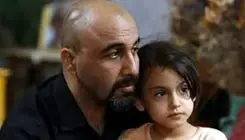 تیپ کریسمسی نیکی نصیریان بازیگر نقش درسا کوچولوی بزنگاه