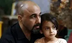 تیپ کریسمسی نیکی نصیریان بازیگر نقش درسا کوچولوی بزنگاه