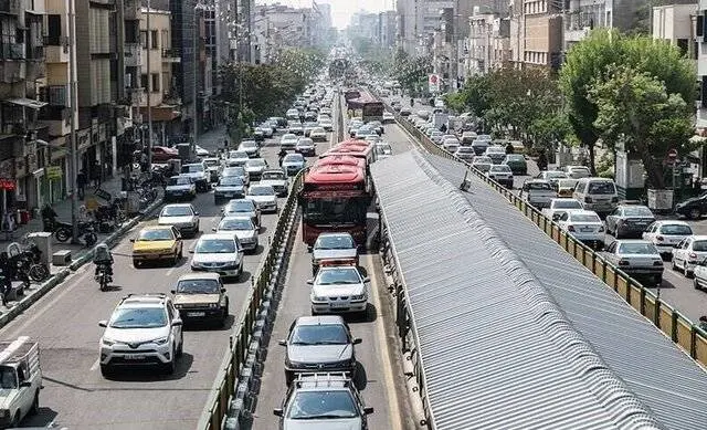 واکنش عضو شورای شهر تهران به تردد خودروهای مسئولین در خطوط ویژه