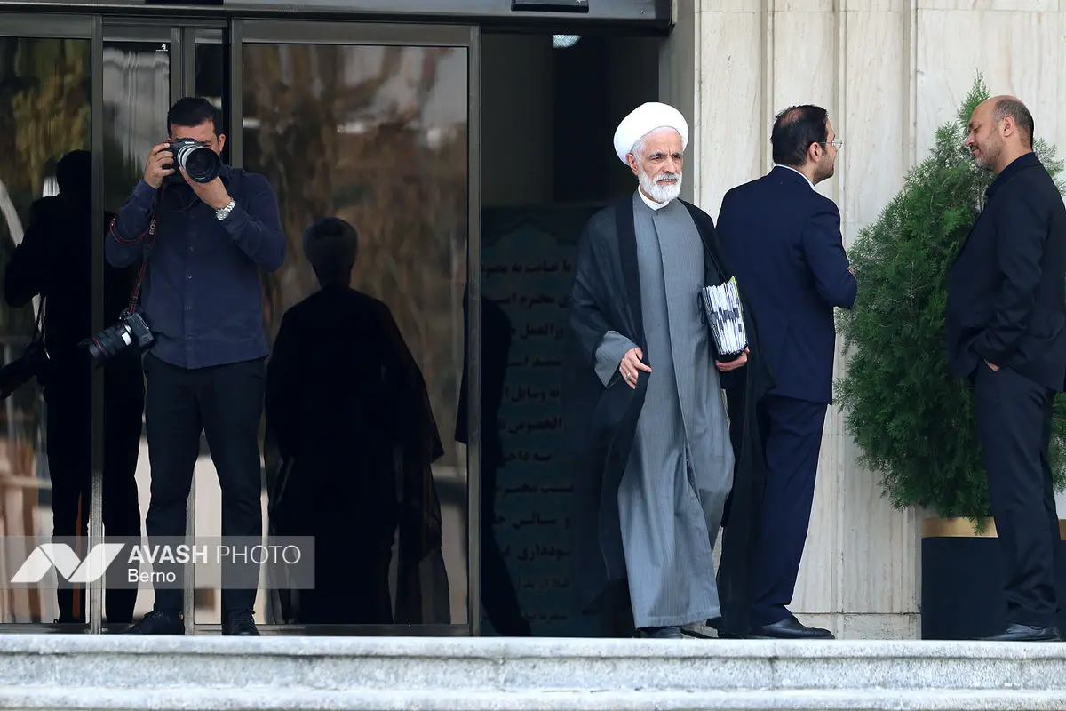 اعضای هیأت دولت در جمع خبرنگاران