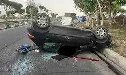 واژگونی مرگبار پژو ۲۰۶ در بزرگراه تهران–قم 