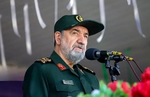 رضایی:خواهید دید که آمریکایی‌ها در فرودگاه امام تقاضای دیدار با رهبر انقلاب را می‌کنند