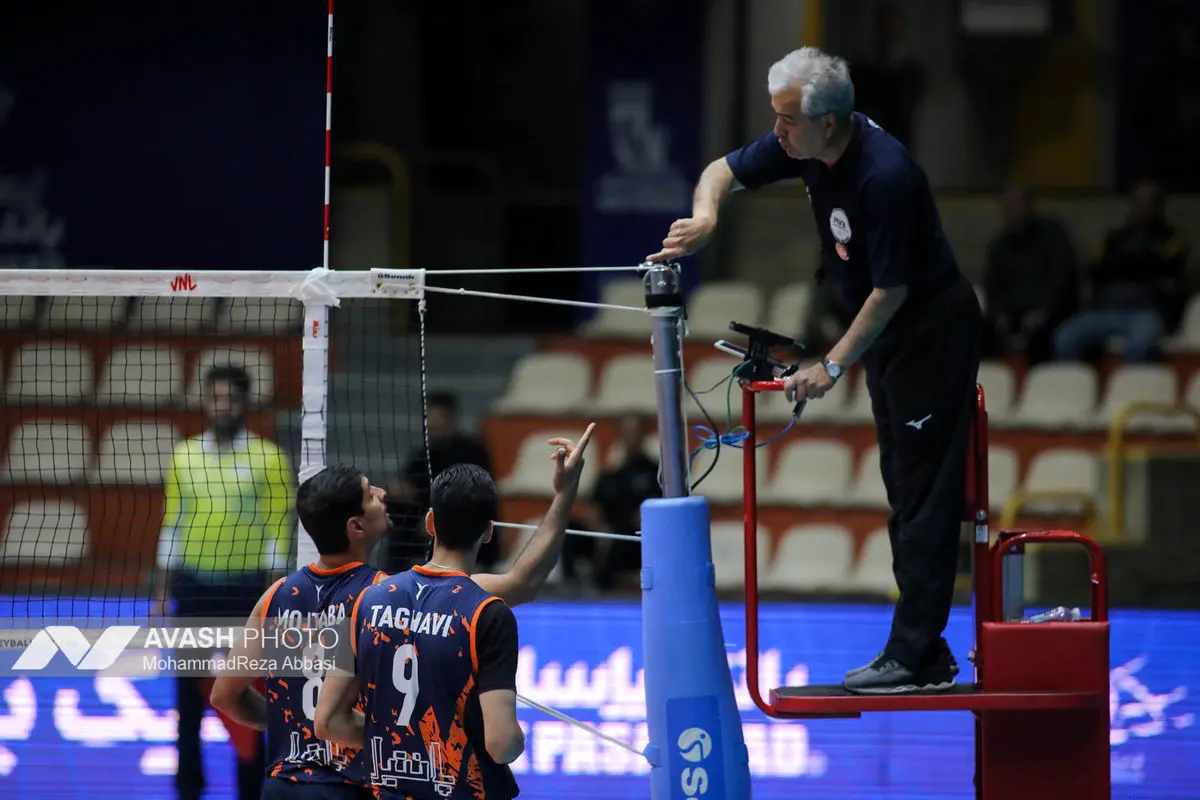 دیدار تیم های والیبال پیکان تهران و سایپا تهران