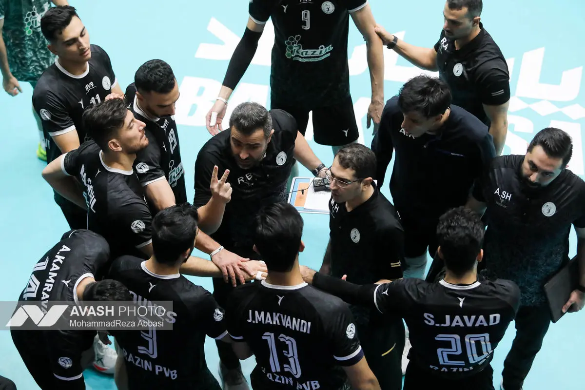 دیدار تیم های والیبال پیکان تهران و رازین پلیمر