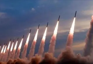 دیده شدن موشک قاره‌پیما در آسمان خاورمیانه /ببینید