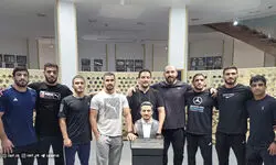 بازدید آزادکاران از موزه کشتی ایران
