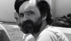 اکران و نقد «آشوب قتل‌های منسون» در خانه هنرمندان