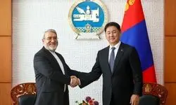 تسلیم استوارنامه سفیر اکردیته ایران به رئیس جمهور مغولستان
