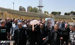 پیکر مصطفوی روی دوش فوتبالی‌ها تشییع شد