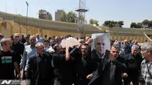 پیکر مصطفوی روی دوش فوتبالی‌ها تشییع شد