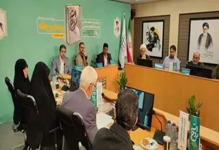 تقریظ رهبری بر کتاب «روح‌الله» منتشر شد
