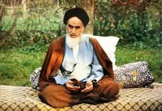 حضور مردم در عرصه سیاسی ابتکار امام بود 