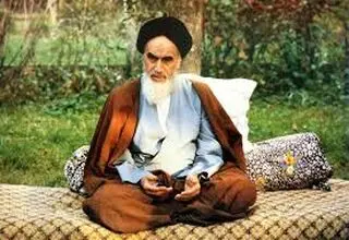 حضور مردم در عرصه سیاسی ابتکار امام بود 