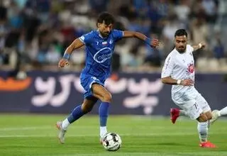 ببینید واکنش عجیب رامین رضاییان به مصاحبه در فرودگاه