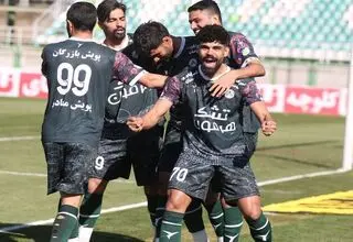 مدیر تیم ذوب‌آهن: بازیکنان طلب دارند اما اعتصاب نکردند