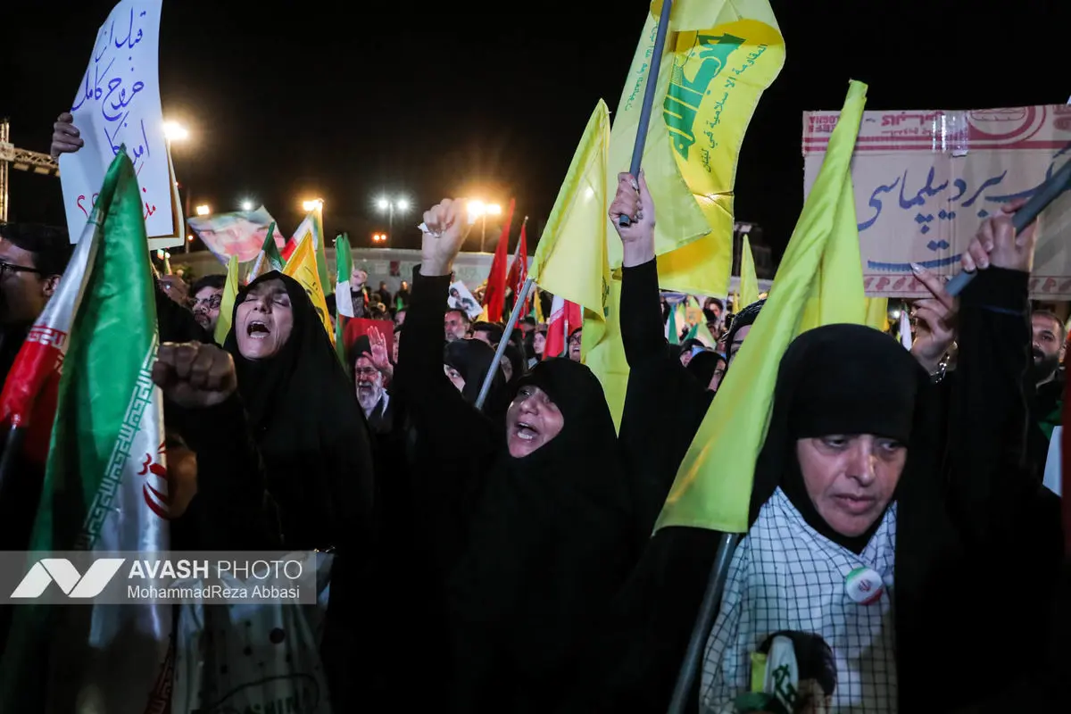 اجتماع مردمی در چهلمین شب شهادت رهبر معظم انقلاب -1