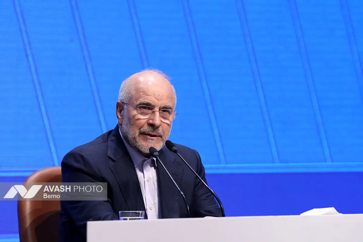 نشست خبری رئیس مجلس شورای اسلامی