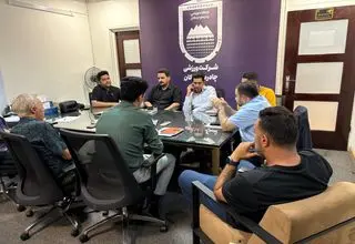 جلسه مدیرعامل و هیات مدیره چادرملو با مشاور فنی و سرمربی