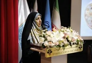 بهروز آذر: خانواده‌ها در سفر  ساعت بیشتری را کنار هم می‌گذرانند