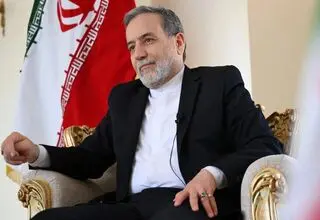 عراقچی: مذاکره در عمان یک آزمون است؛ توپ در زمین آمریکاست 