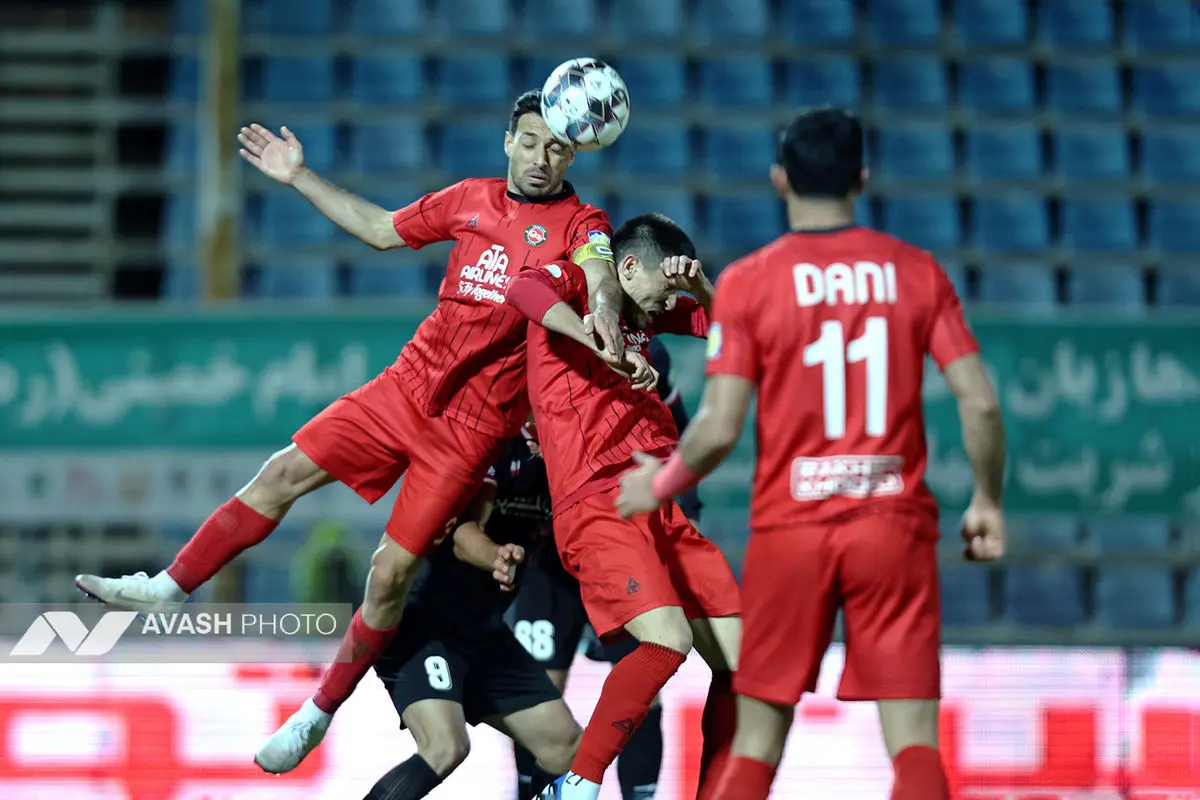 لیگ برتر فوتبال - تراکتور و پرسپولیس