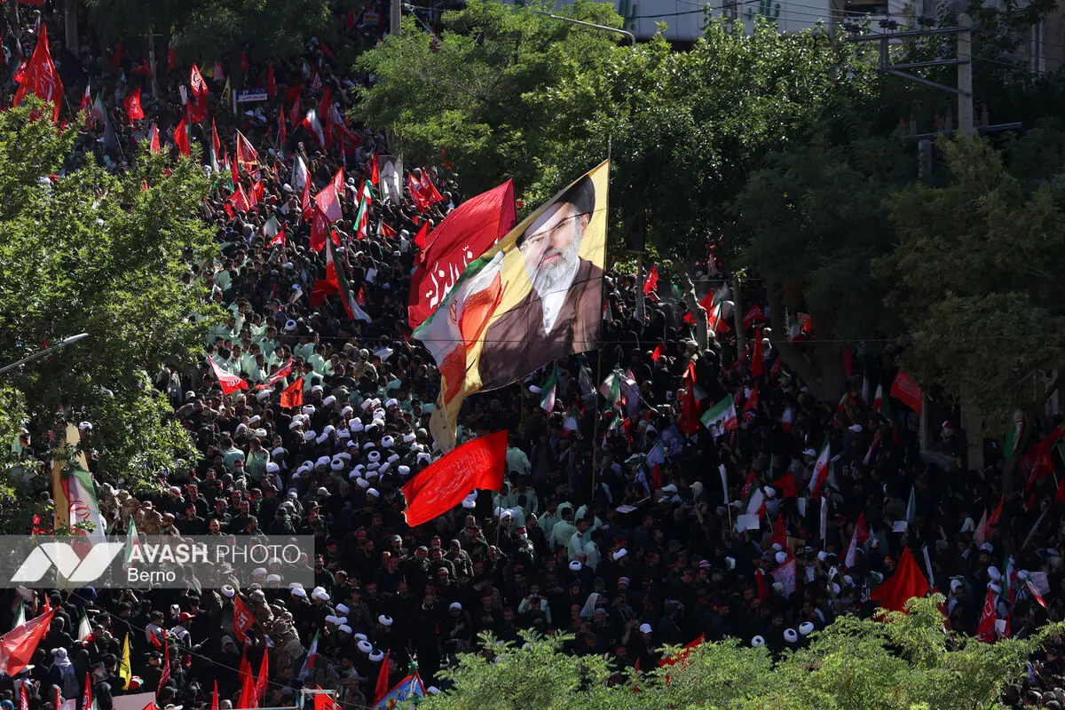 مراسم تشییع پیکر مطهر رهبر شهید انقلاب - مشهد