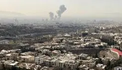 ایستاده در میدان