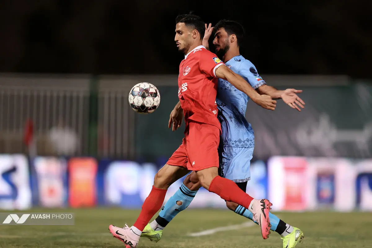 چادرملو و پرسپولیس