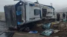واژگونی اتوبوس در محور اهر - کلیبر با ۱۳ مصدوم