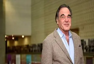 الیور استون درباره ترور جان اف. کندی شهادت می‌دهد