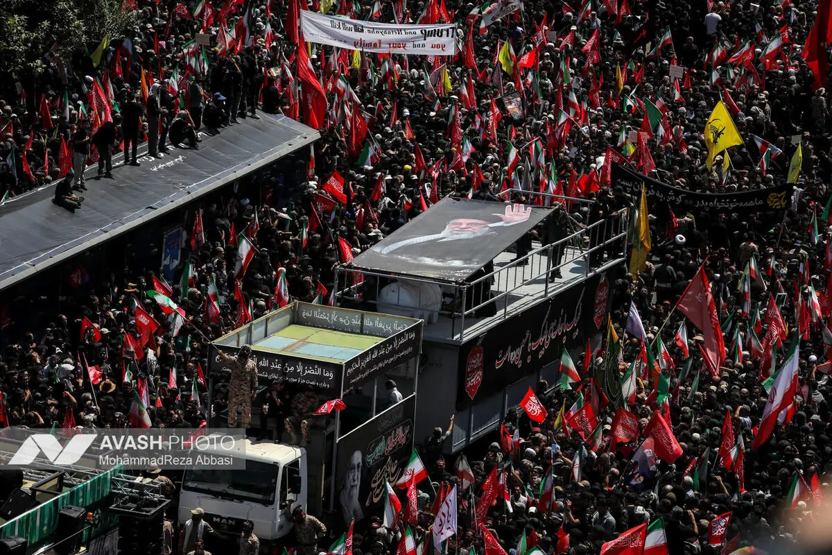 مراسم تشییع پیکر مطهر رهبر شهید انقلاب در تهران -