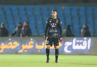 دروازه‌بان پرسپولیس منتظر مشخص شدن سرمربی