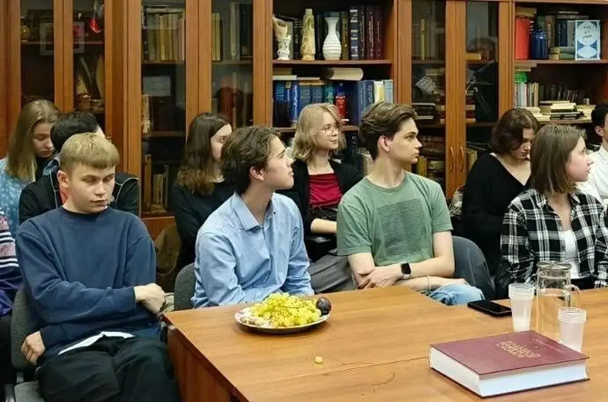 آشنایی دانشجویان مسکو با زبان و فرهنگ فارسی 