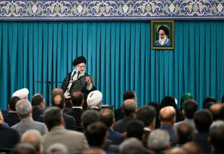 نمایندگان جایگاه وزین مجلس را حفظ کنند؛ با دولت همکاری و از احضار بی‌دلیل وزرا خودداری کنید