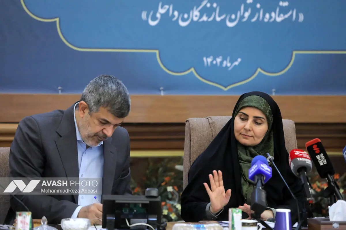 مراسم امضای قرارداد تامین ناوگان ریلی