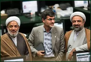 طرح تازه تندروها برای محدودیت پلتفرم‌ها