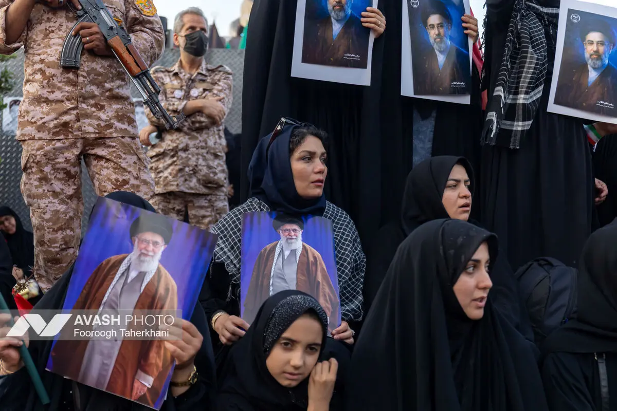 مراسم تشییع پیکر مطهر رهبر شهید انقلاب در تهران - ۴