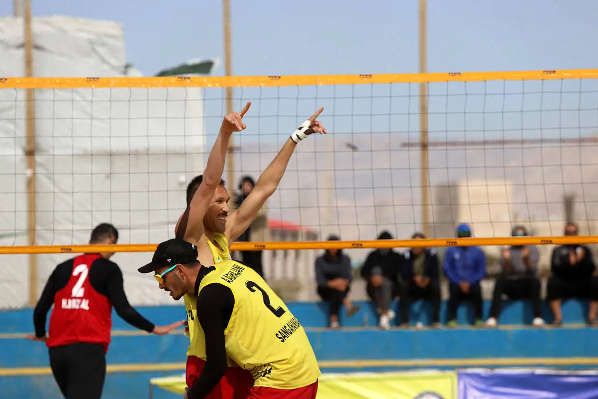 تیم والیبال ساحلی سنگ آهن بافق منحل شد