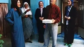 ساعت پخش و  تکرار سریال «متهم گریخت» به کارگردانی رضا عطاران از تلویزیون