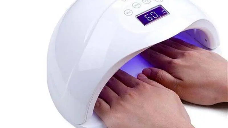 هشدار درباره استفاده از ماده محکم‌کننده در کاشت ناخن