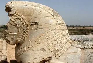 غارت یادگارهای فرهنگی ایران بدست اروپاییان