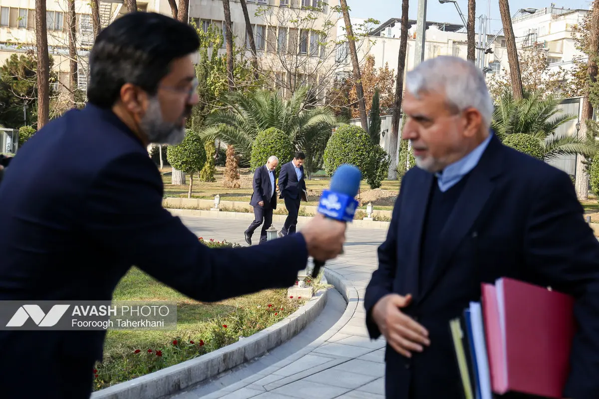 حاشیه جلسه هیات دولت - ۱۲ آذر