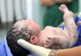 فاصله ازدواج تا تولد فرزند اول/ تغییر الگوی فرزندآوری در سیاست گذاری جمعیتی کشور