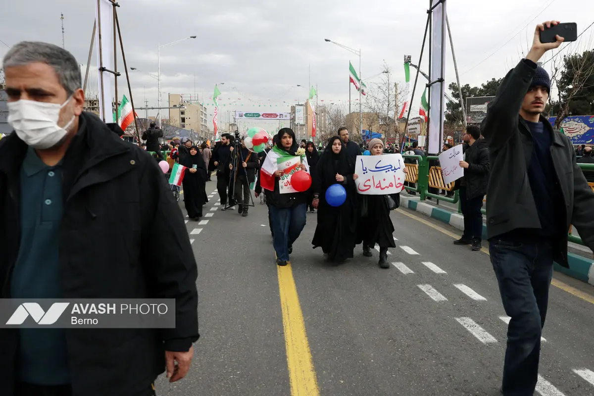 حضور مردم و مسئولان در راهپیمایی ۲۲ بهمن