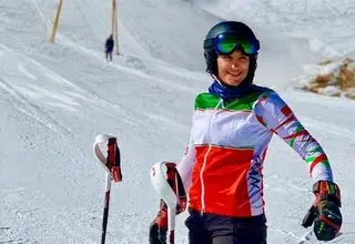 پرچمدار پناهنده به ایران بازگشت