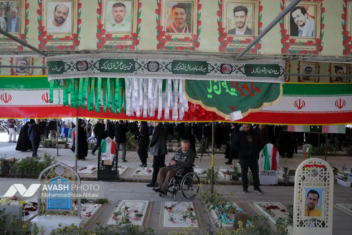 وداع با پیکر شهدای حملات صهیونی-آمریکایی