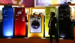 بحران ارزی در کمین بازار | خرید لوازم خانگی از سبد خانوار خارج شد