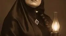 گلاره عباسی بازیگر سریال «بامداد خمار» در کنار پدر و مادرش/ عکس